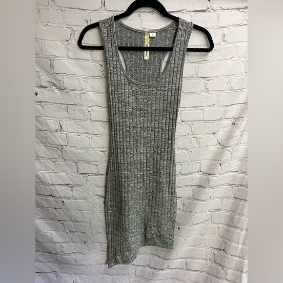 Feathers Women’s Gray Ribbed Asymmetrical Tank BodyCon Midi Dress Size Medium‎ - Picture 1 of 7